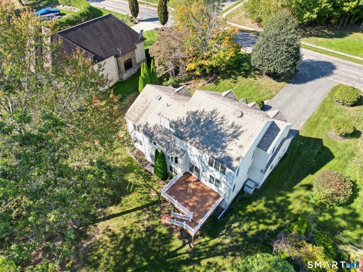 Property Photo:  170 Whitewood Drive  CT 06067 