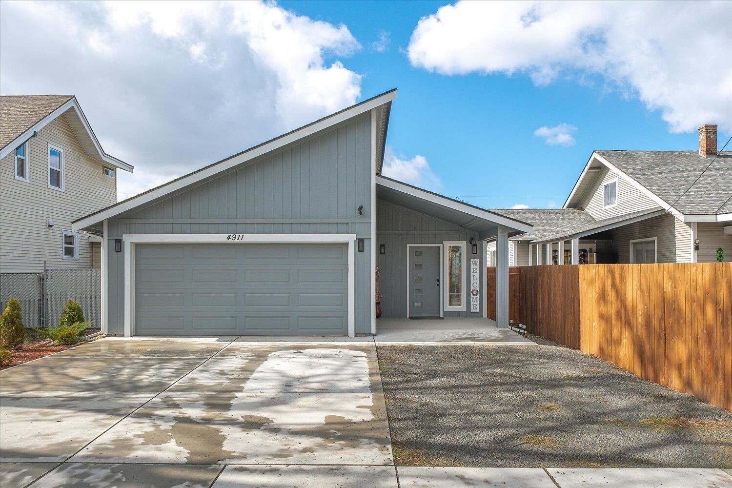 Property Photo:  4911 N Martin St  WA 99207 