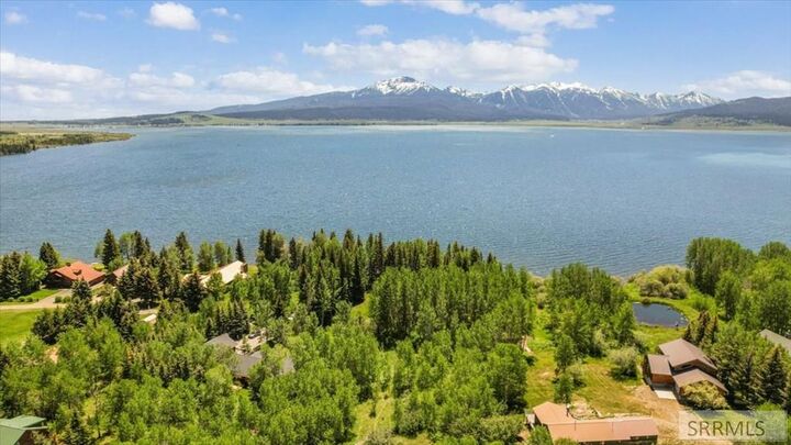 Property Photo:  3883/3872 Lake Shore Drive  ID 83429 
