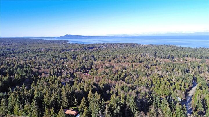 575 Horne Lake Rd — photo 1