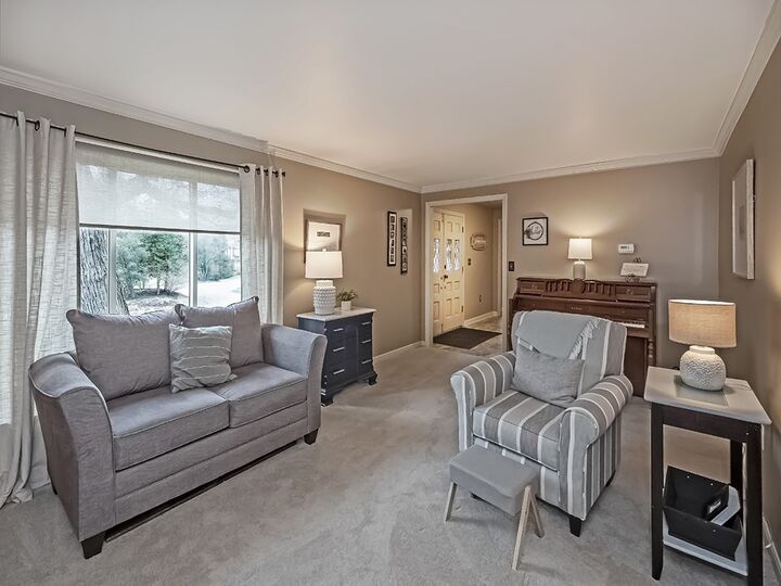 Property Photo:  3317 Cochise Drive  PA 15241 