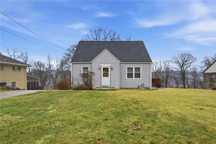 Property Photo: 264 Coraopolis Rd PA 15108