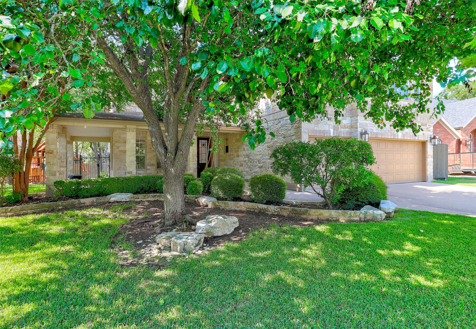 Property Photo:  205 Del Aire Court  TX 78628 