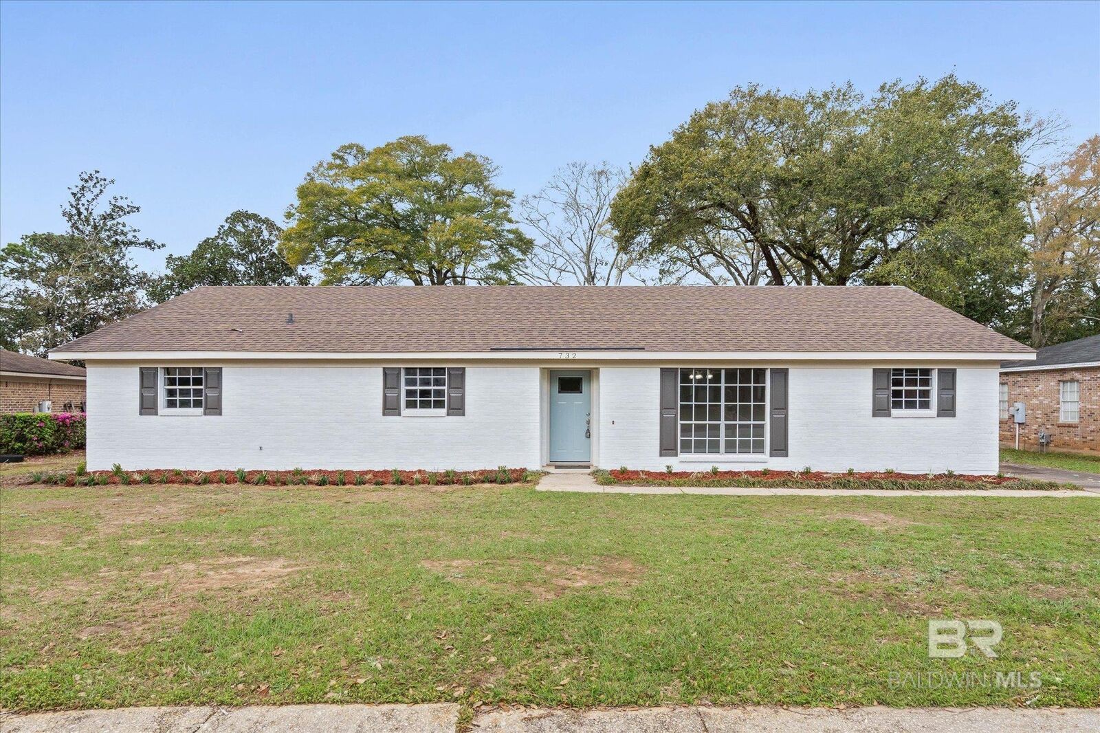 Property Photo:  732 Oak Field Drive  AL 36609 