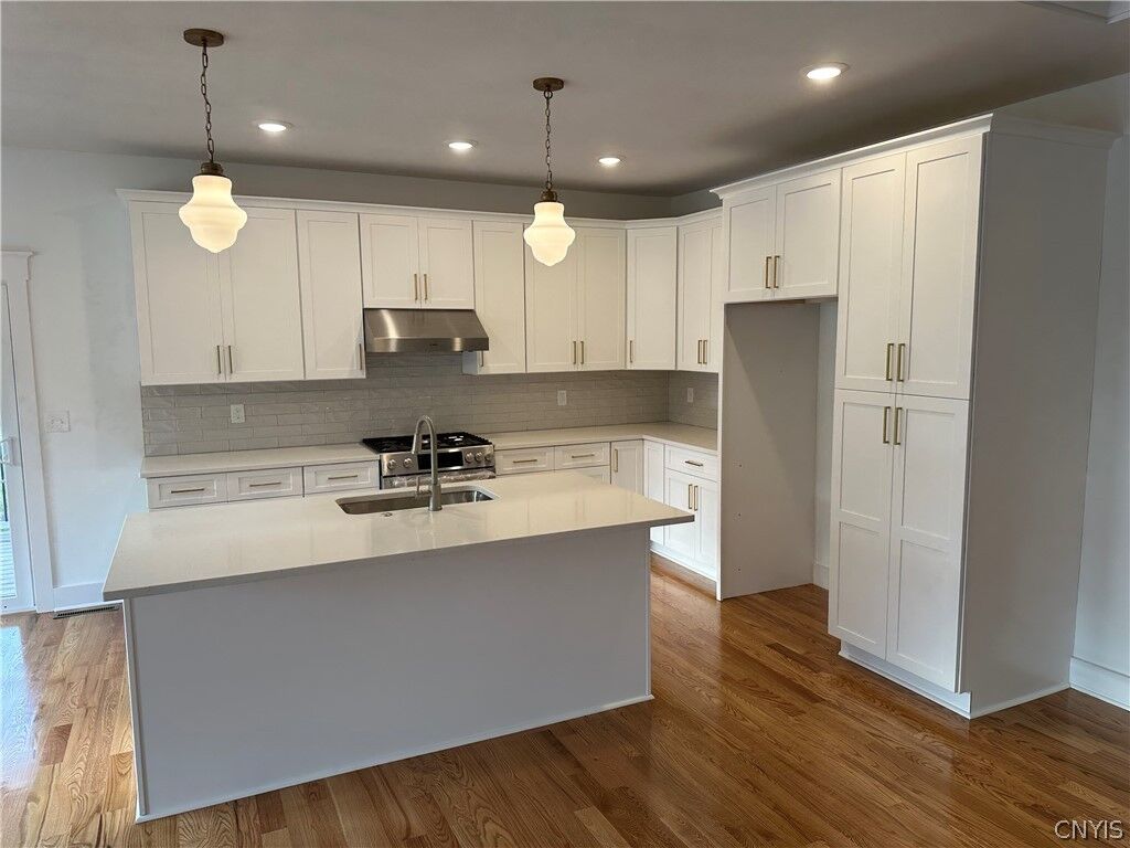 Property Photo:  8530 Angus Path  NY 13039 