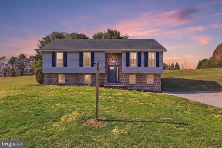 Property Photo:  339 Lay Road  PA 17314 