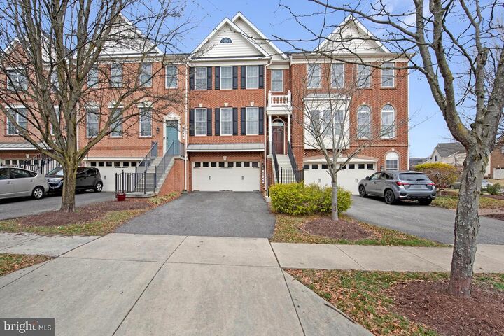 Property Photo: 4248 Chariot Way MD 20772