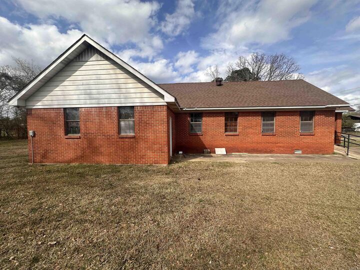 Property Photo:  745 N Cedar St.  AR 71720 