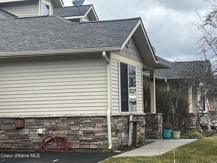 Property Photo: 1315 E Mordyl Loop ID 83854