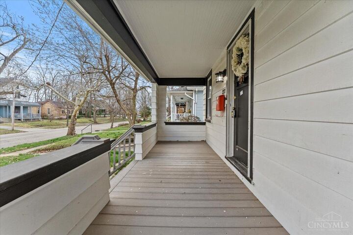 Property Photo:  221 Crescent Avenue  OH 45215 