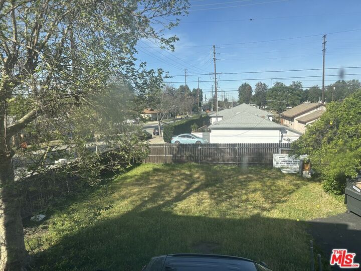 Property Photo:  181 E 8th St  CA 91786 