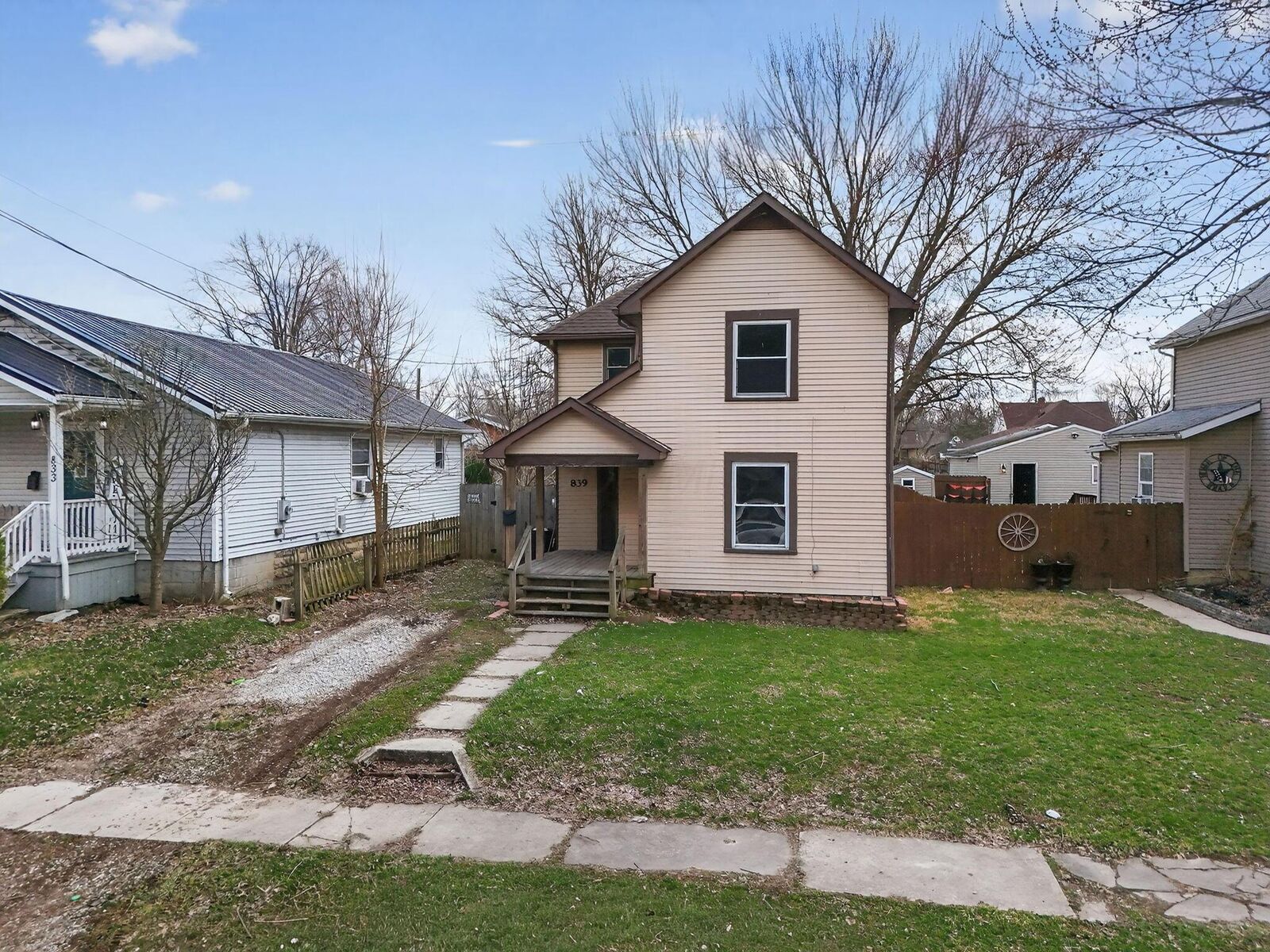 Property Photo: 839 Merkle Avenue OH 43302