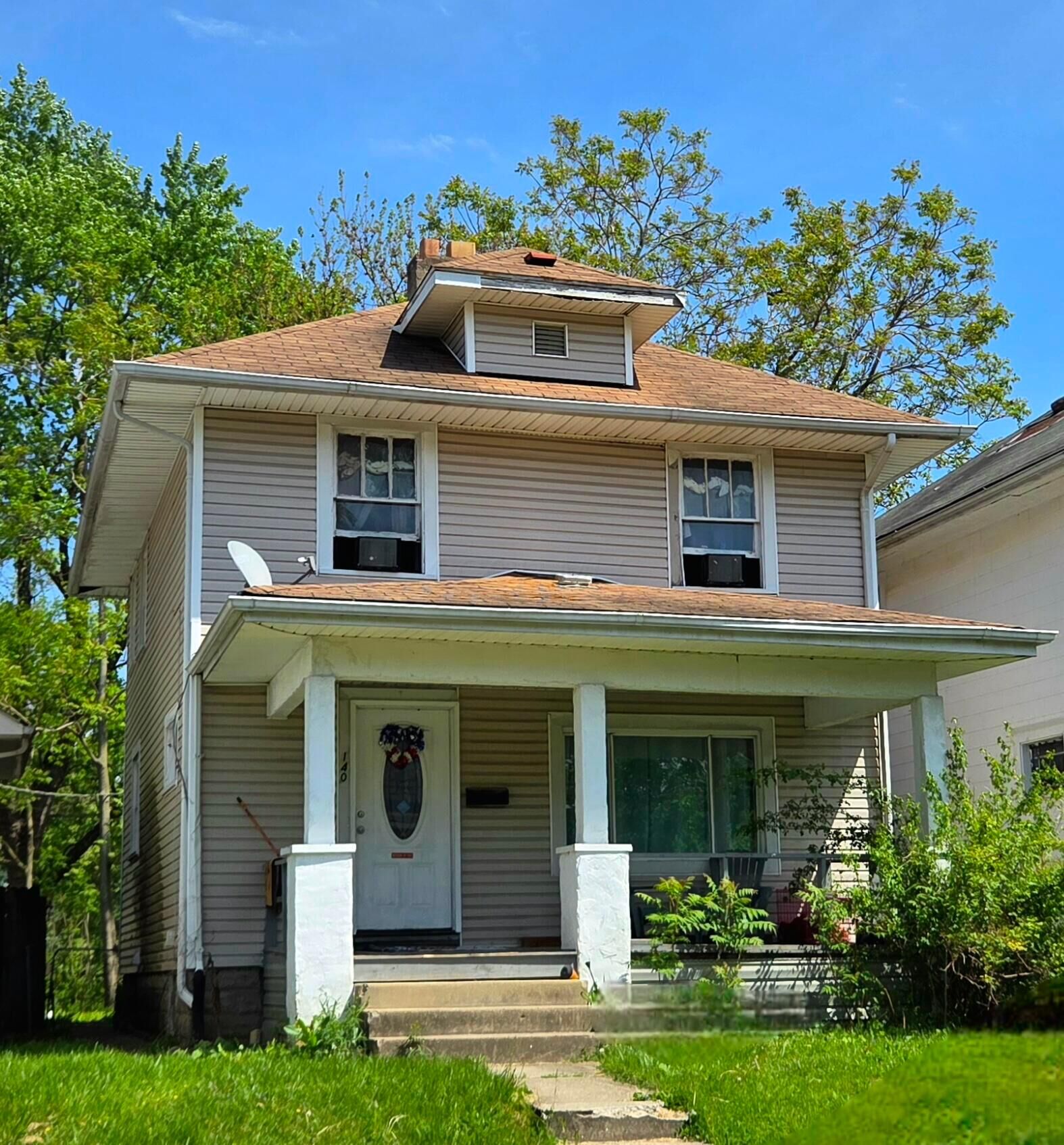 Property Photo:  140 N Warren Avenue  OH 43204 