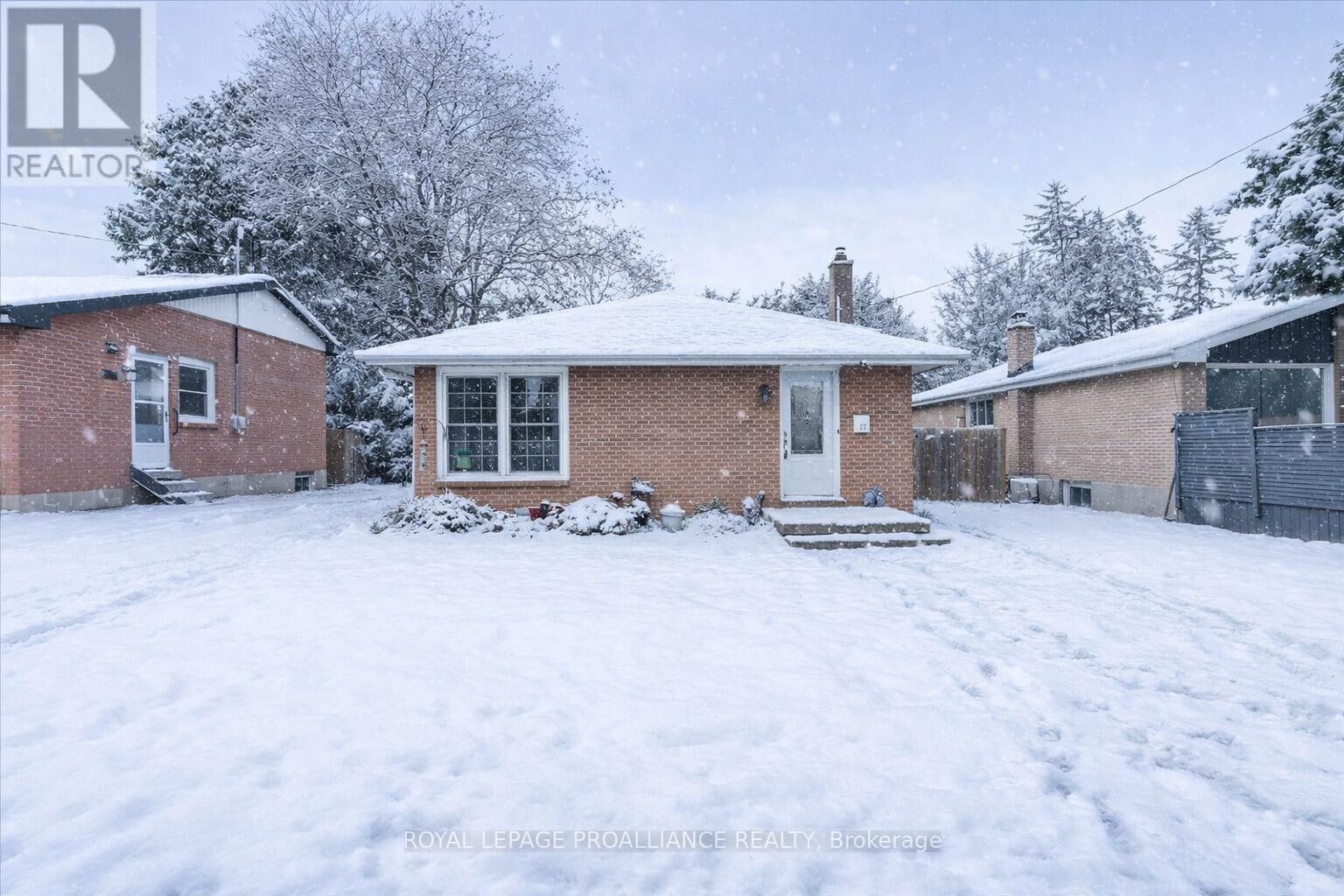 Property Photo:  23 Alfred Drive  ON K8N 4M6 