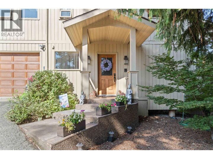 Photo de la propriété:  2308 Ta Lana Trail  BC V0E 2W2 
