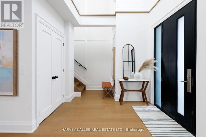 Property Photo:  90 Great Oak Drive  ON M9A 1N5 