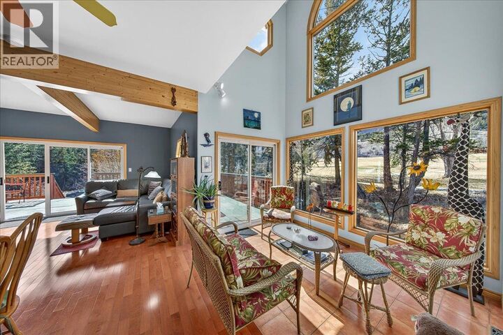 Property Photo: 4529 Columbia Place BC V0B 1L2