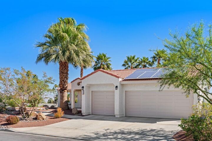 Property Photo:  47190 Sand Sage Court  CA 92260 