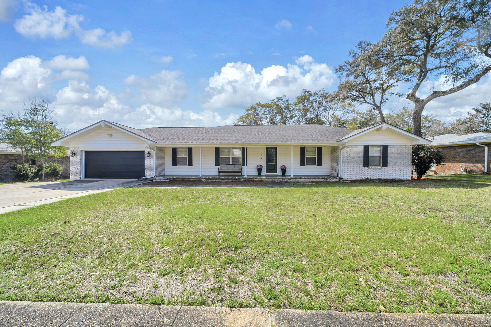 Property Photo:  715 Overbrook Drive  FL 32547 