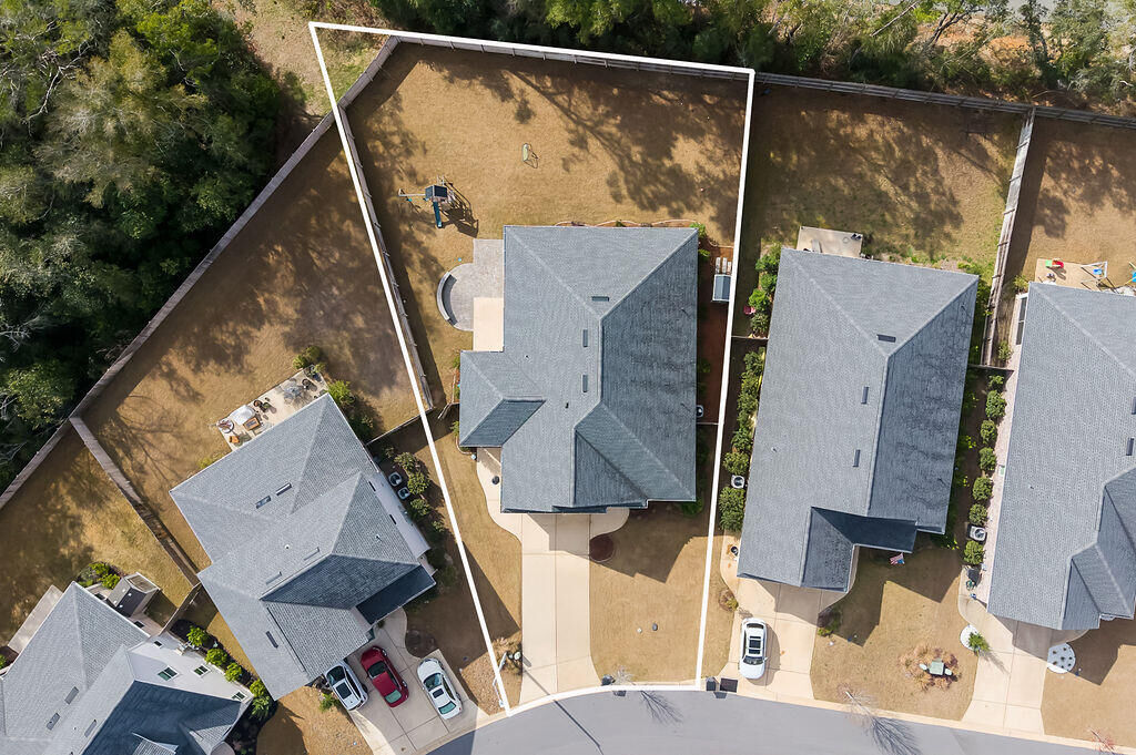 Property Photo: 124 Raiders Trail FL 32580