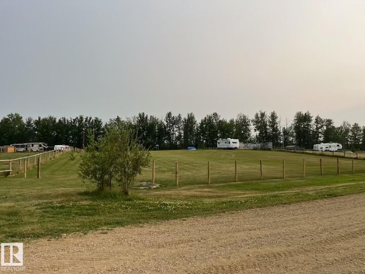 2 Ambrose Avenue — photo 1