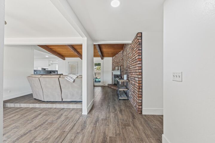 Property Photo:  3230 W Pryor Avenue  CA 93277 