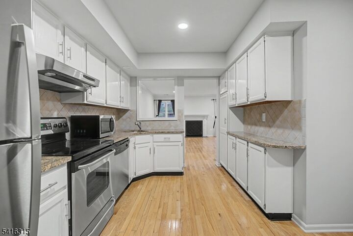 Property Photo: 6 Exeter Rd NJ 07921