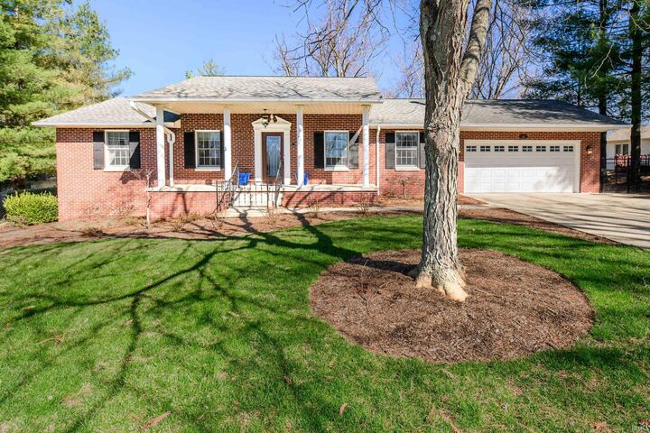 Property Photo:  1611 E Thornton Drive  IN 47401 