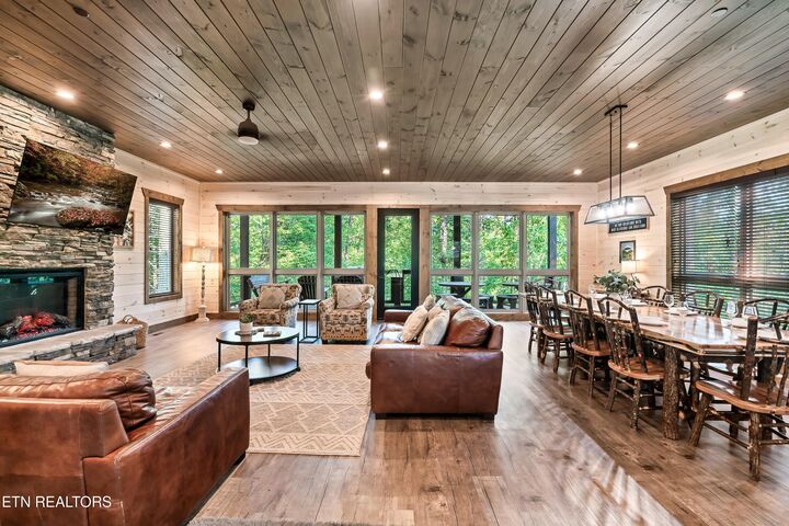 Property Photo:  3504 Sandridge Way  TN 37863 