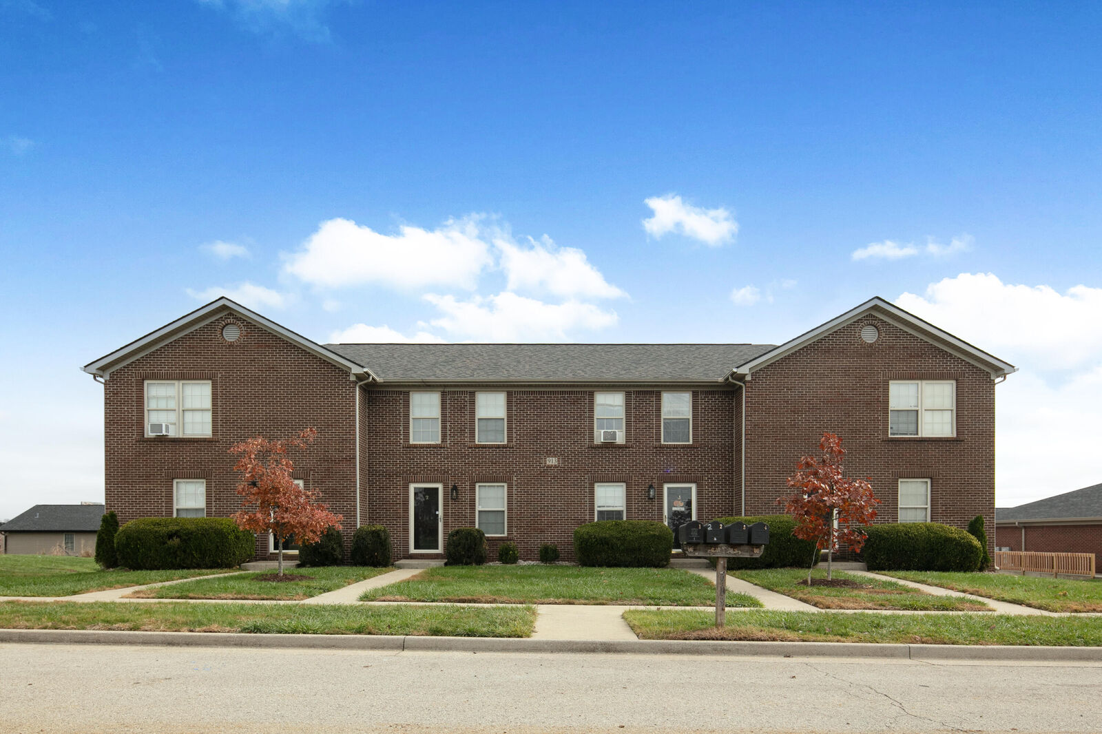 Property Photo: 913 Weeping Willow Drive KY 40403