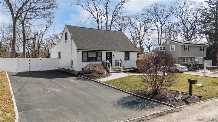 Property Photo:  85 Joline Road  NY 11776 