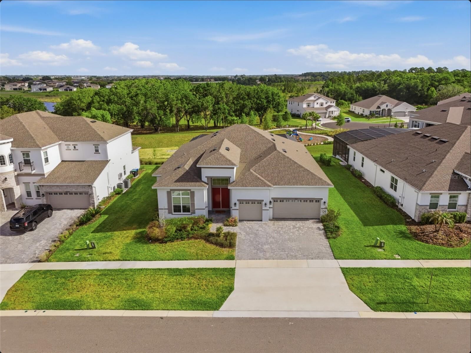 Property Photo: 16071 Barkly Ridge Court FL 34787