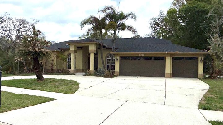 Property Photo: 17414 Equestrian Trail FL 33556