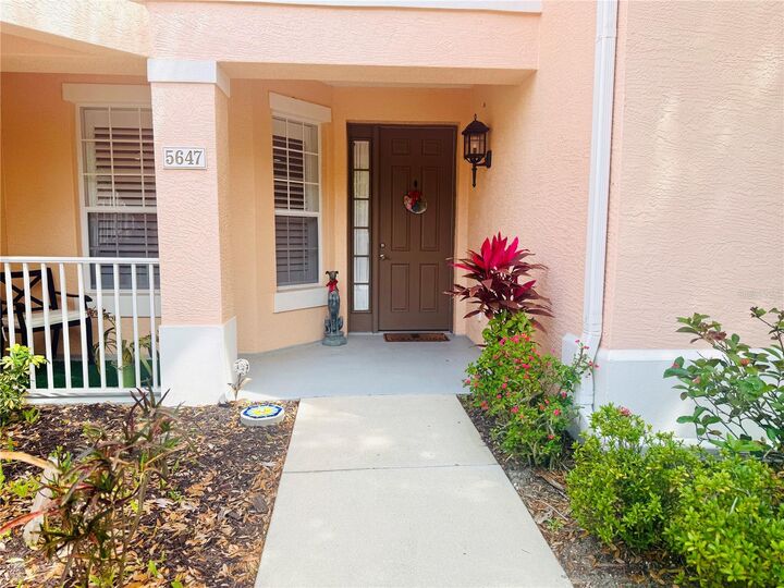 Property Photo: 5647 Key Largo Court C-07 FL 34203