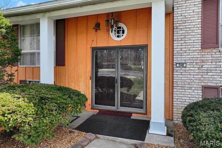 Property Photo:  208 Pine Ridge Drive  IL 62035 