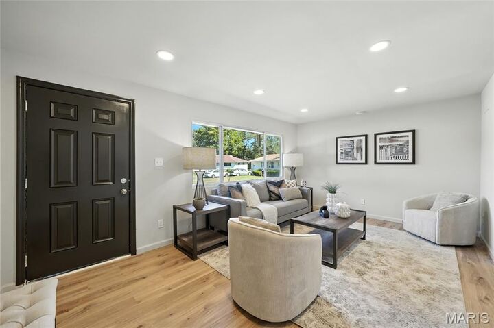 Property Photo: 4254 Stambaugh Court MO 63134