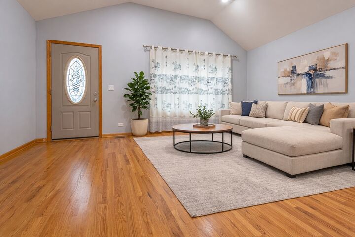 Property Photo: 3548 S Artesian Avenue IL 60632