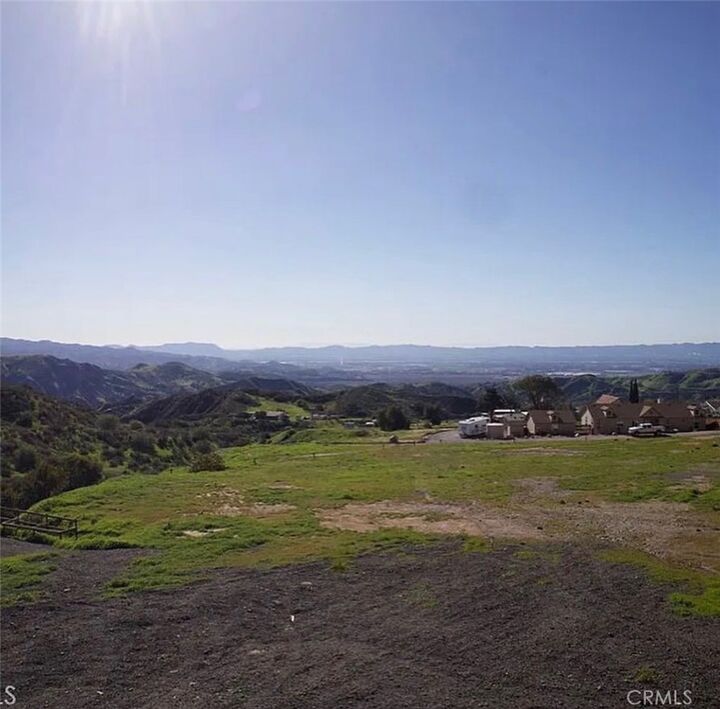 Property Photo:  11000 Jackdaw Drive  CA 91342 