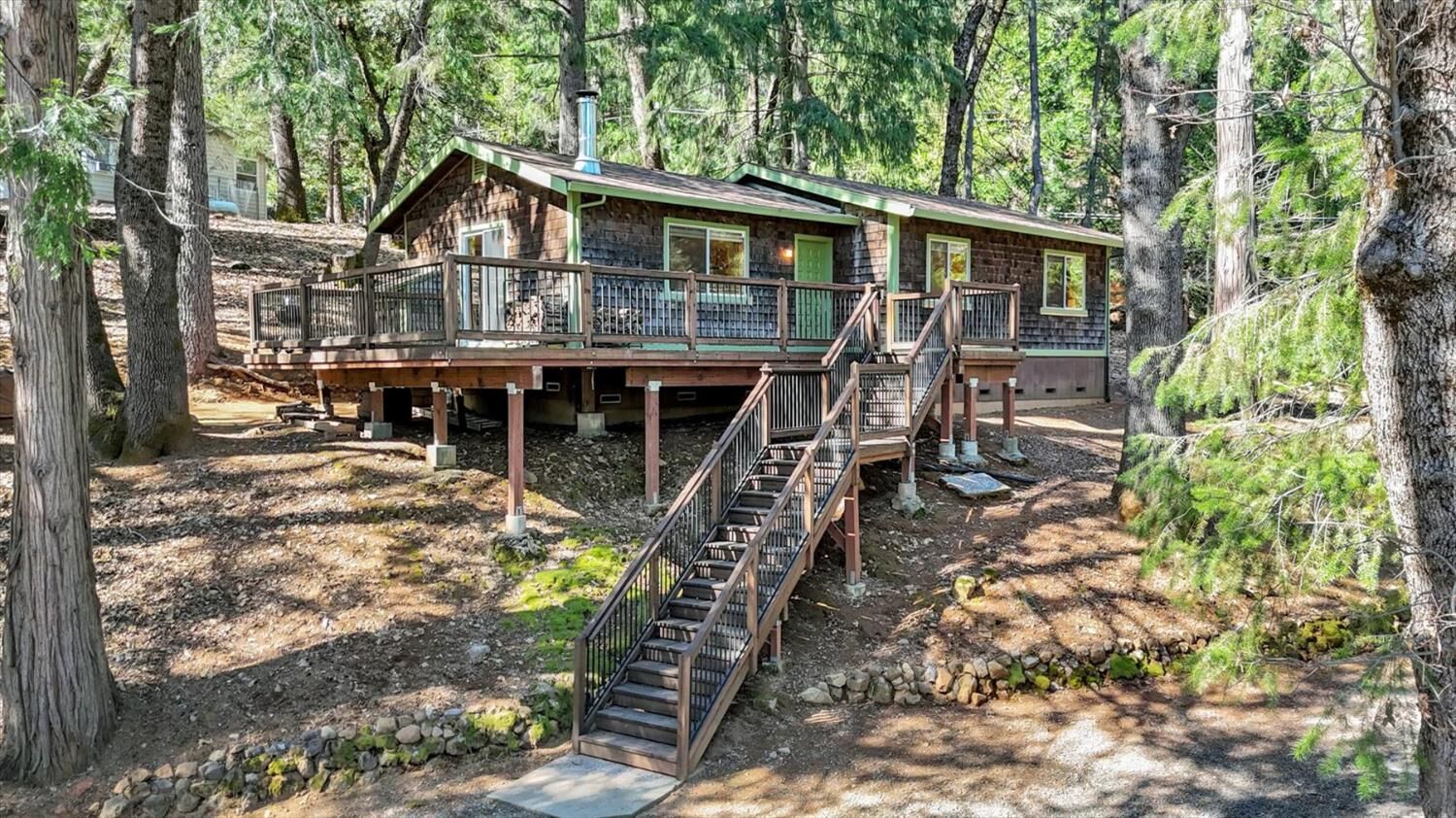 Property Photo: 17028 Banner Quaker Hill Road CA 95959