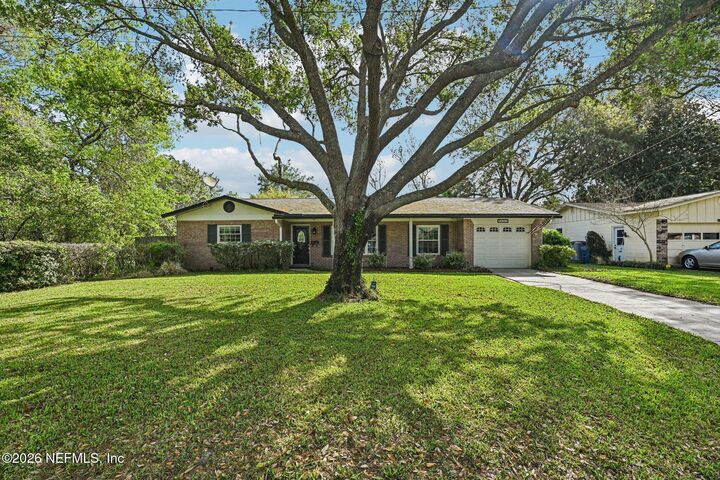 Property Photo:  2445 Mill Creek Road  FL 32211 