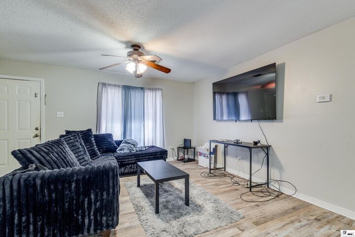 Property Photo:  61 W Elmwood Drive  LA 71203 