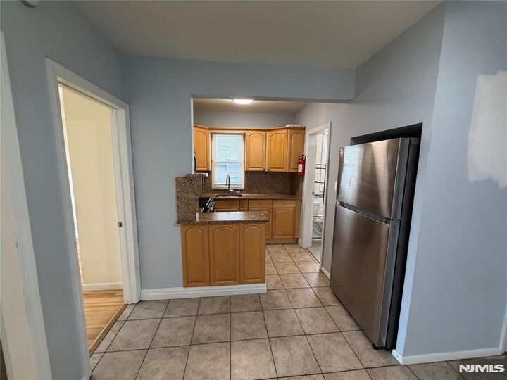 Property Photo:  48 Stein Avenue 1  NJ 07057 