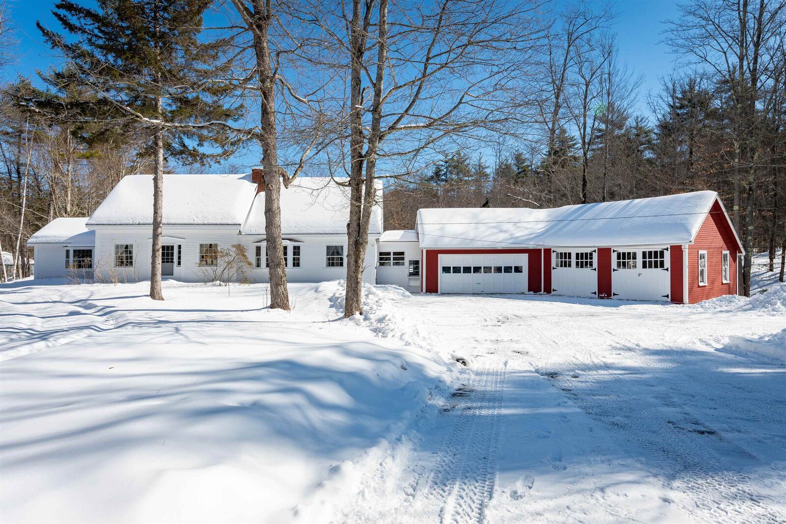Property Photo:  47 Stagecoach Road  NH 03809 