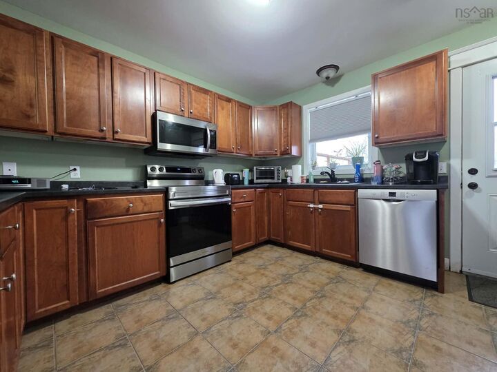 Property Photo: 1611 Mackay Street NS B0K 2A0