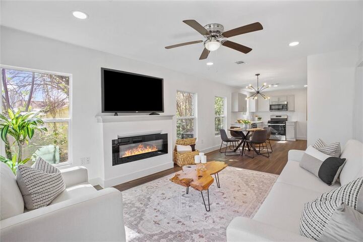 Property Photo: 3027 Southland Street TX 75215