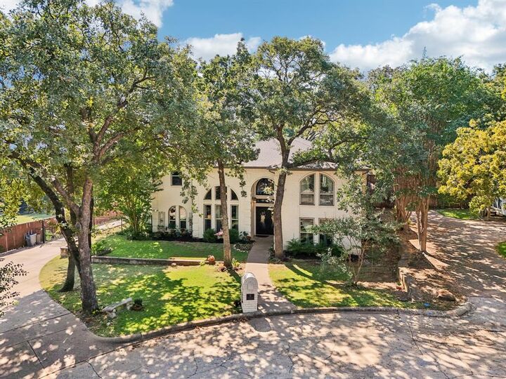 Property Photo:  5 Woodlands Court  TX 76262 