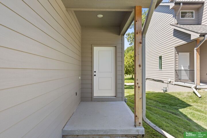 Property Photo:  7106 N 79th Court  NE 68122 