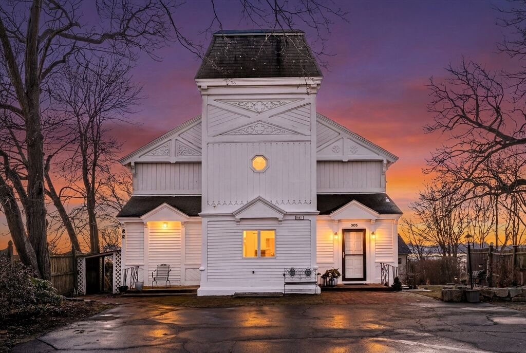 Property Photo:  303 Nahant Road  MA 01908 