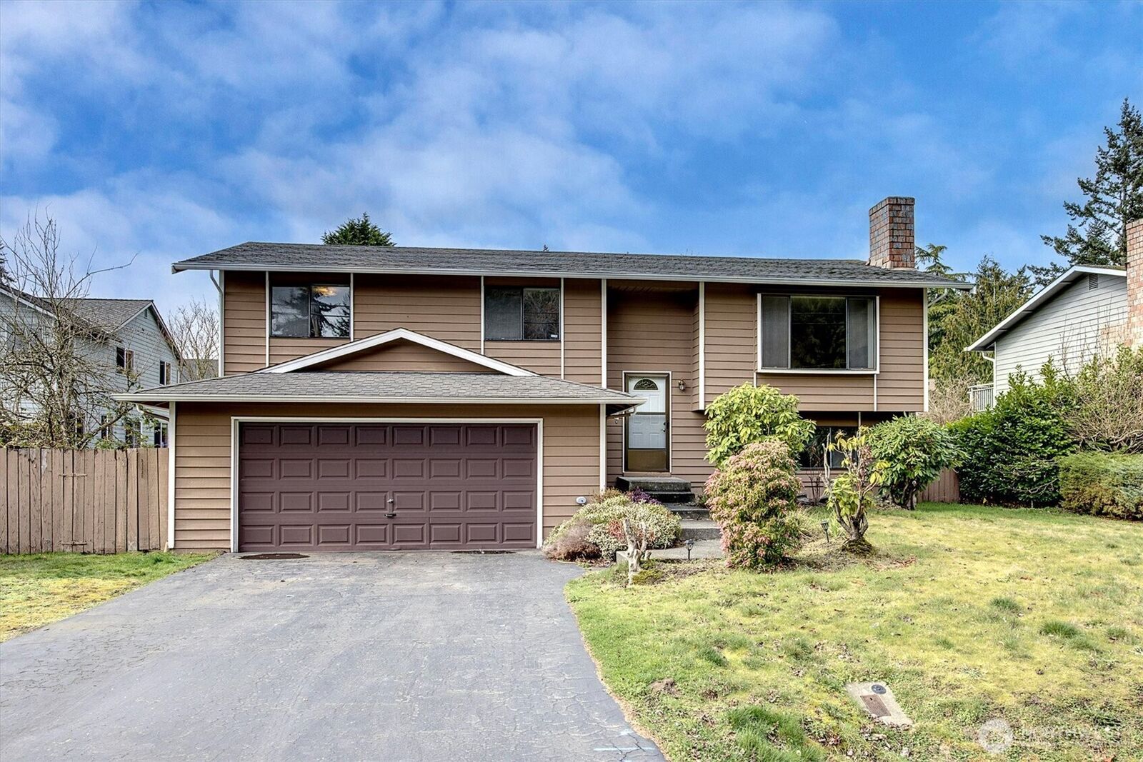 Property Photo:  15328  56th Avenue W  WA 98026 