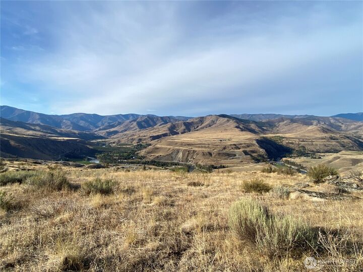 Property Photo: 1 Riverbend Overlook WA 98834